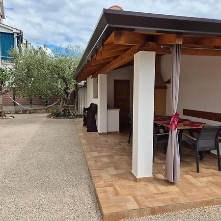 Apartment Vinja Porec - Privat Garden - Whirlpool Bagian luar foto