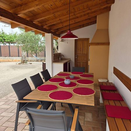 Apartment Vinja Porec - Privat Garden - Whirlpool Bagian luar foto
