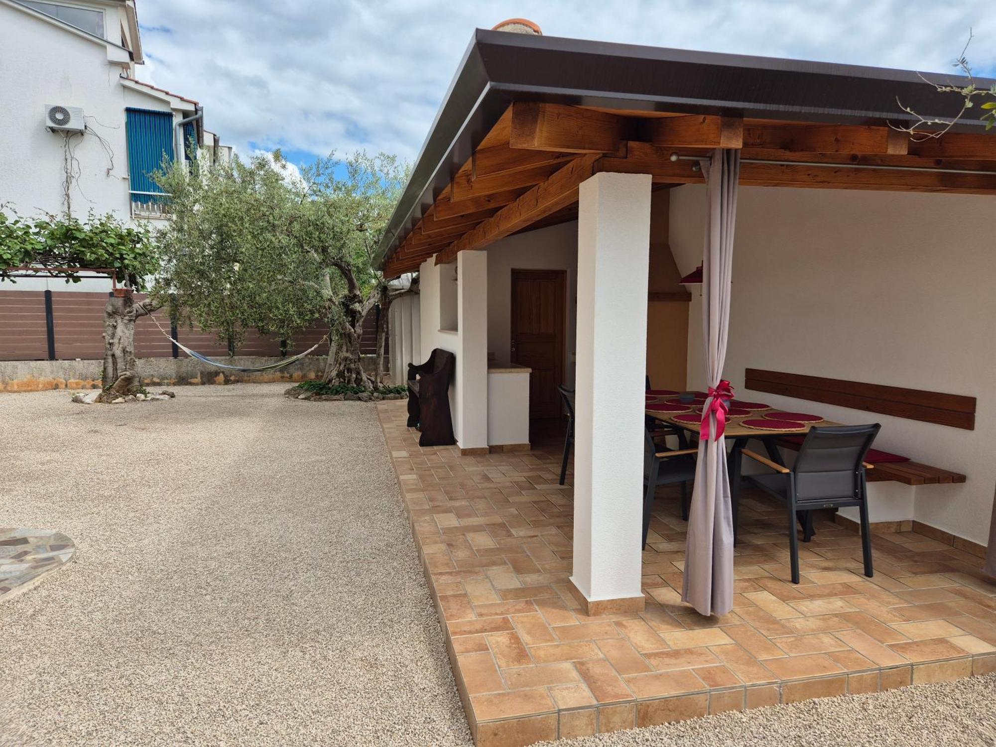 Apartment Vinja Porec - Privat Garden - Whirlpool Bagian luar foto