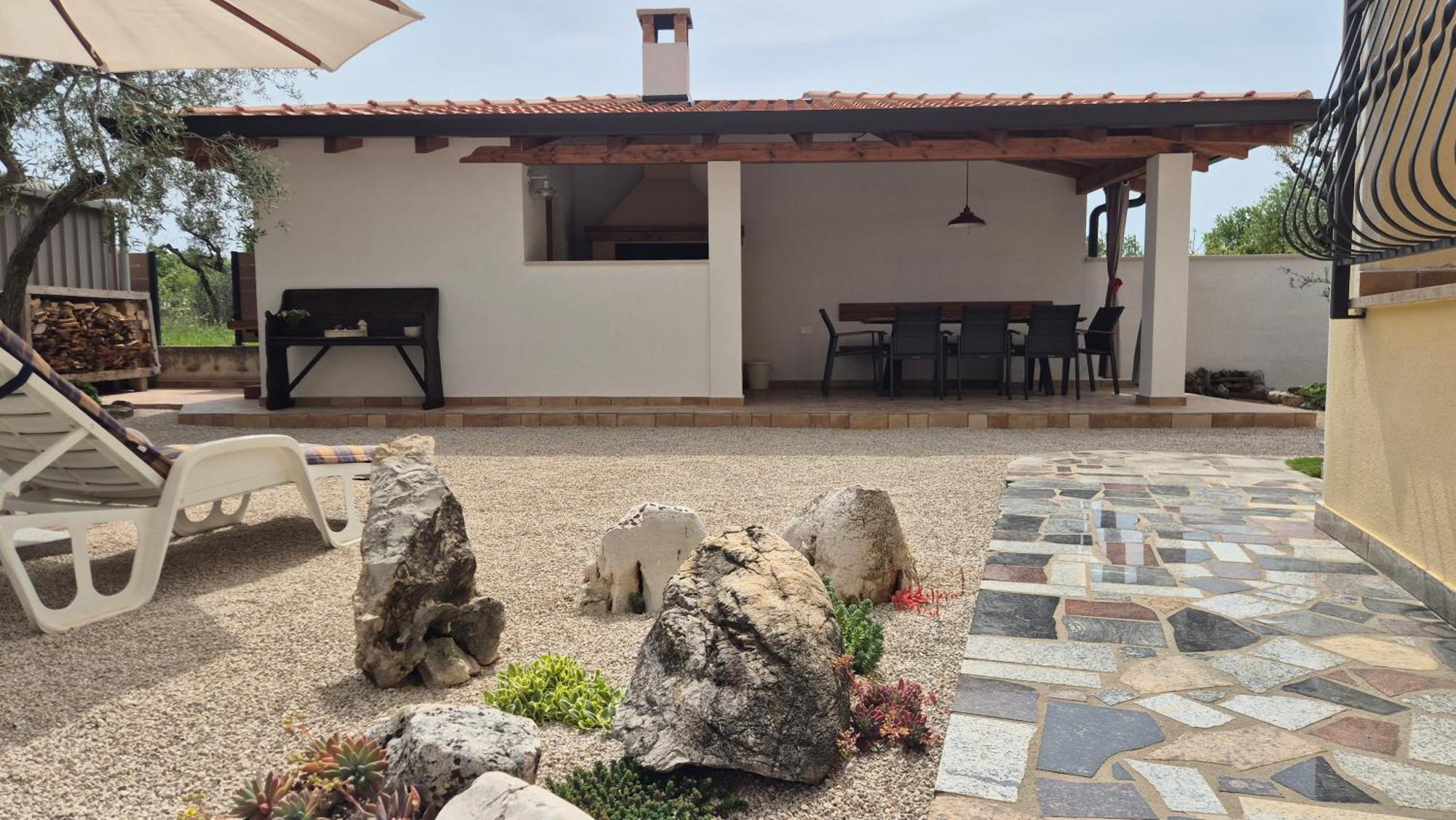 Apartment Vinja Porec - Privat Garden - Whirlpool Bagian luar foto
